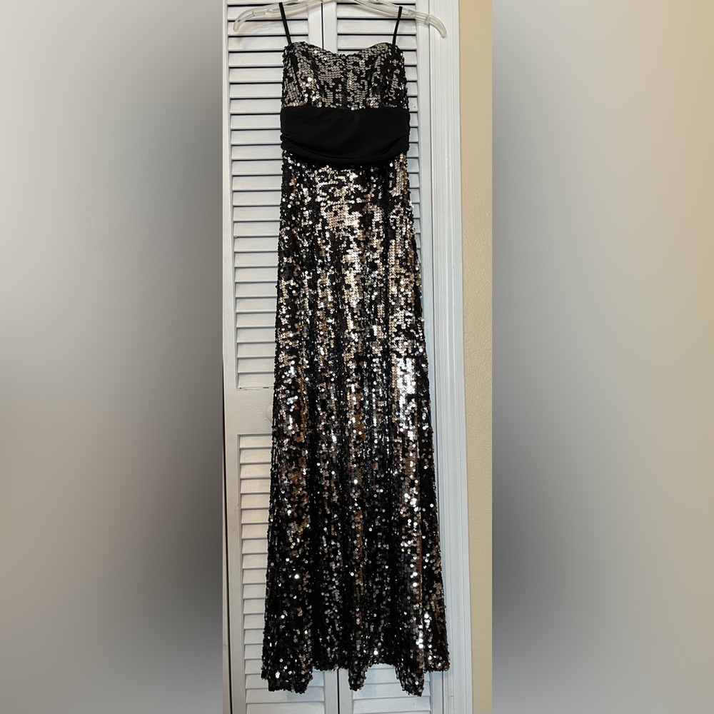 NWOT Xtraordinary Strapless Sequin Formal Party Prom Evening Gown Dress Sz M